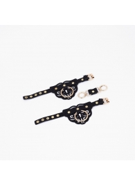 Черные кожаные наручники с клепками, кольцами и золотистой фурнитурой - Crazy Handmade - купить с доставкой в Пскове