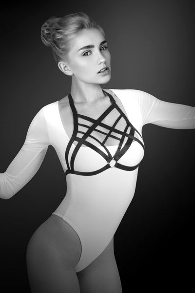Черная упряжь на грудь Clara - Bijoux Pour Toi - купить с доставкой в Пскове